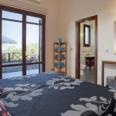 Villa Luxury In Nature Polis